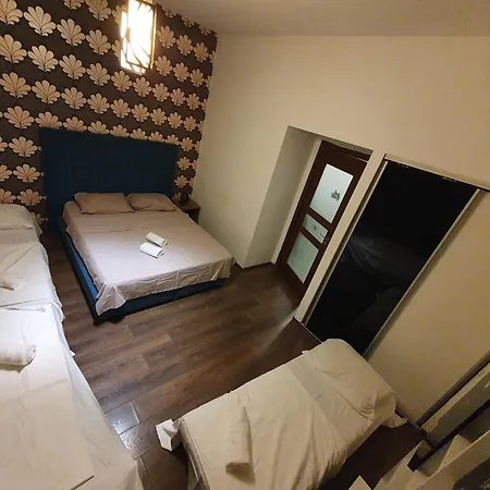 Апартаменти Romana Square Near Old Town - Ultracentral Location